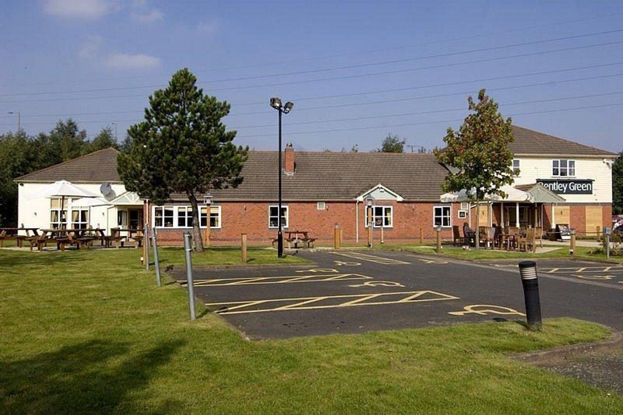 Premier Inn Walsall Esterno foto