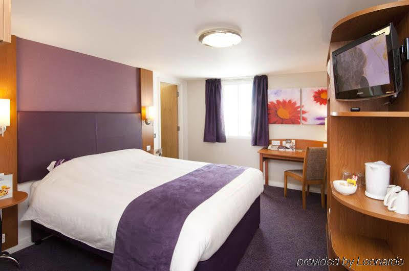 Premier Inn Walsall Esterno foto