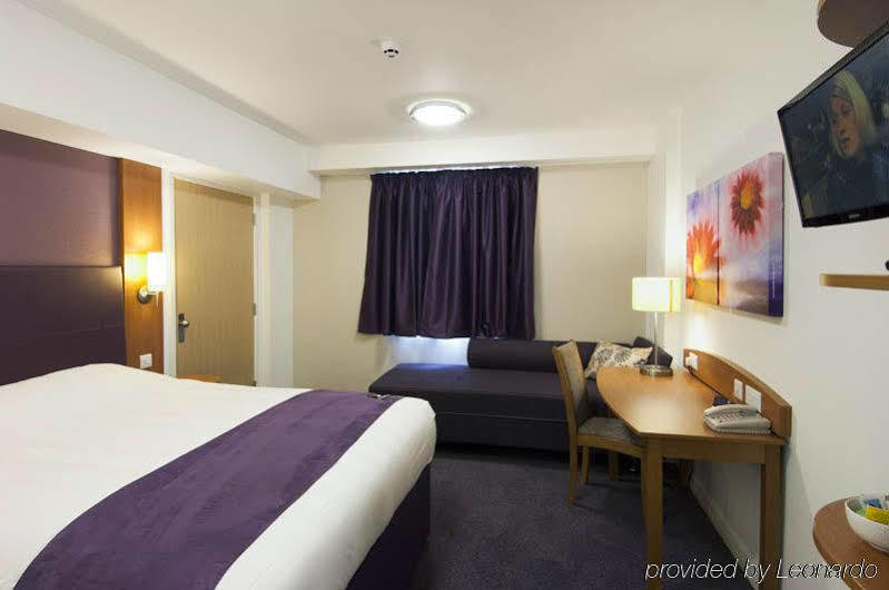 Premier Inn Walsall Esterno foto
